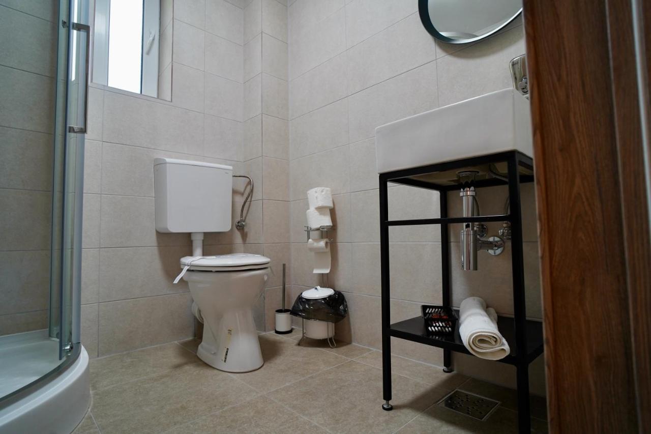 Corvin House Hotel Hunedoara Exterior foto