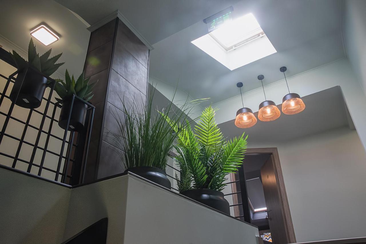 Corvin House Hotel Hunedoara Exterior foto