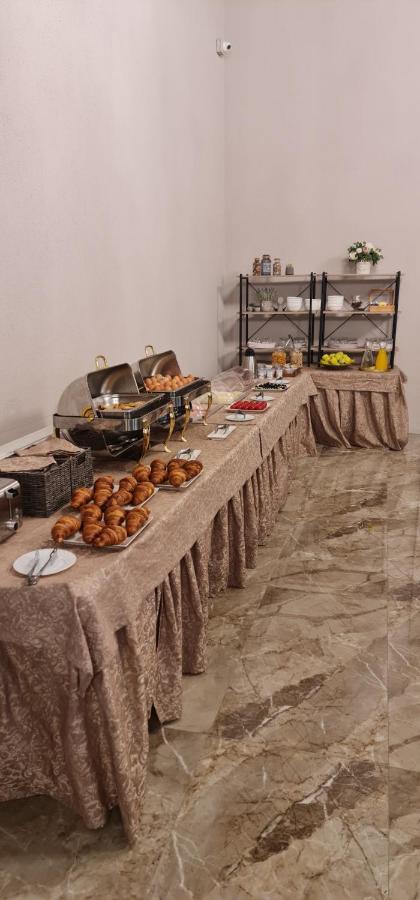 Corvin House Hotel Hunedoara Exterior foto